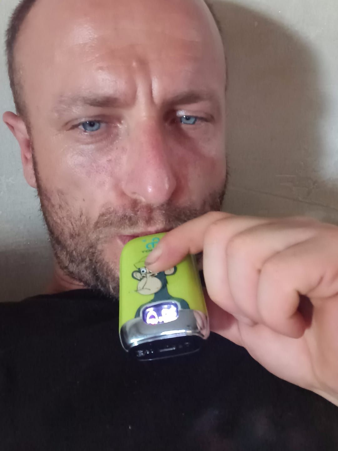 Fumot Digital Box 12000 - Blueberry Kiwi photo review