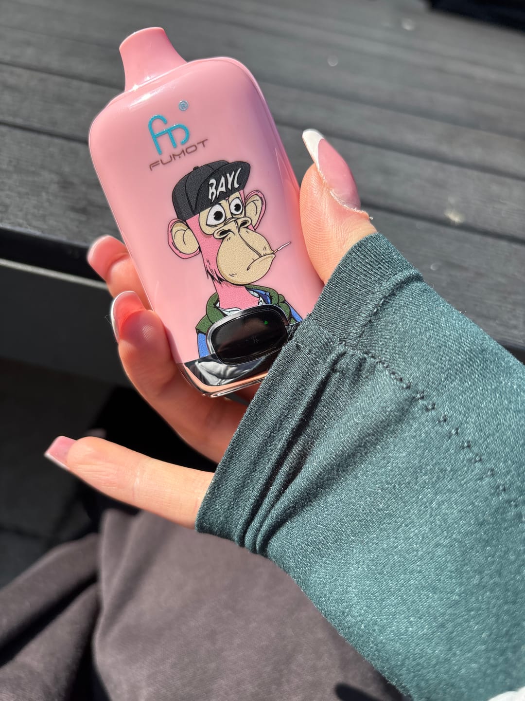 Fumot Digital Box 12000 - Peach Ice photo review