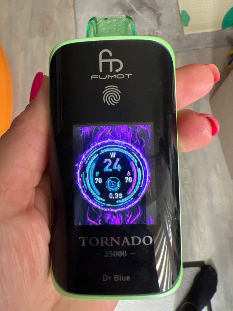 Click to view full screen Fumot Tornado 25000 - Cool Mint photo review