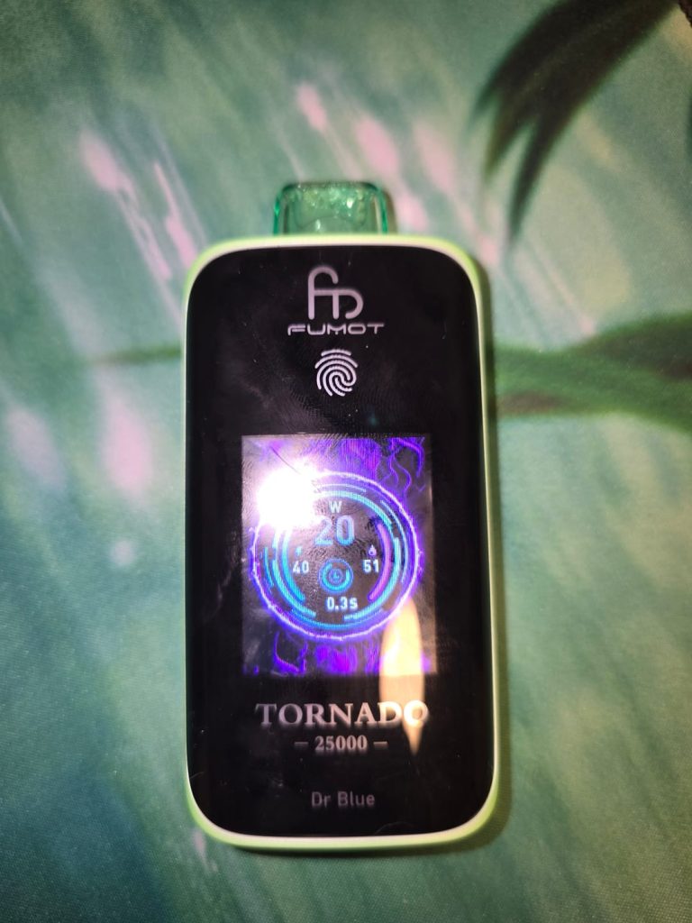 Click to view full screen Fumot Tornado 25000 - Black Ice photo review