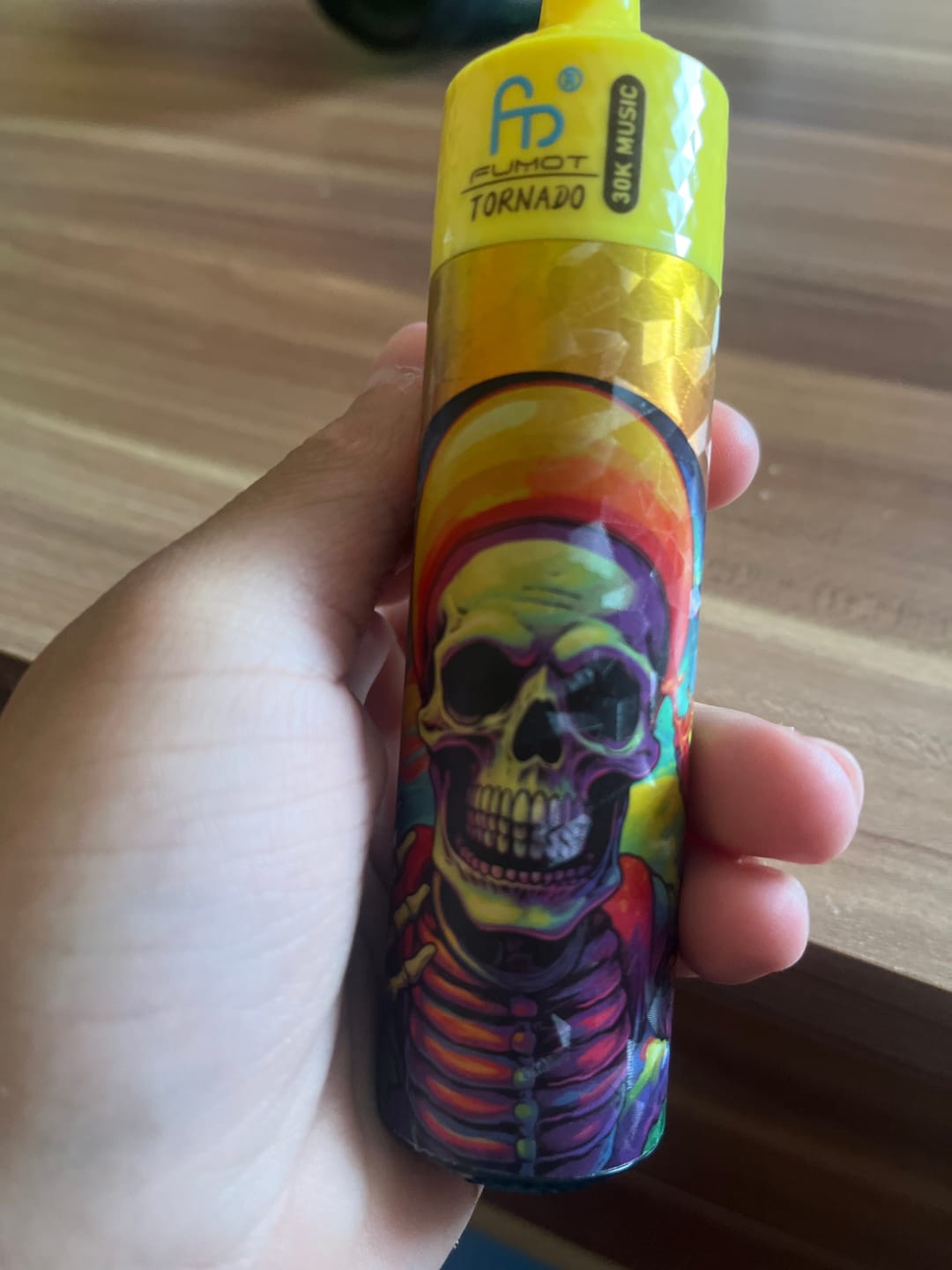 Fumot Tornado 30000 - Vimto photo review