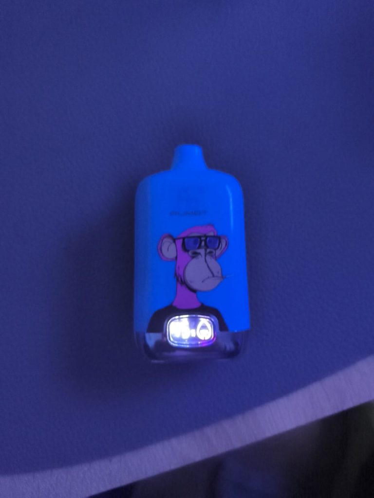 Fumot Digital Box 12000 - Blue Razz Lemonade photo review