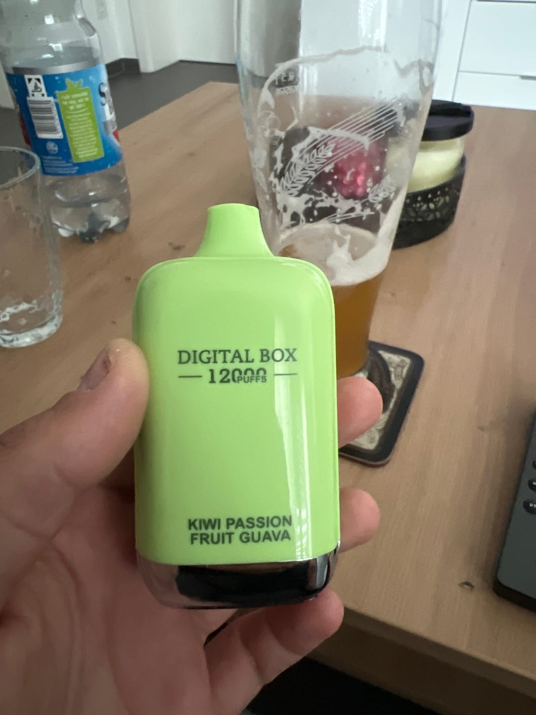 Fumot Digital Box 12000 - Kiwi Passion Fruit Guava photo review