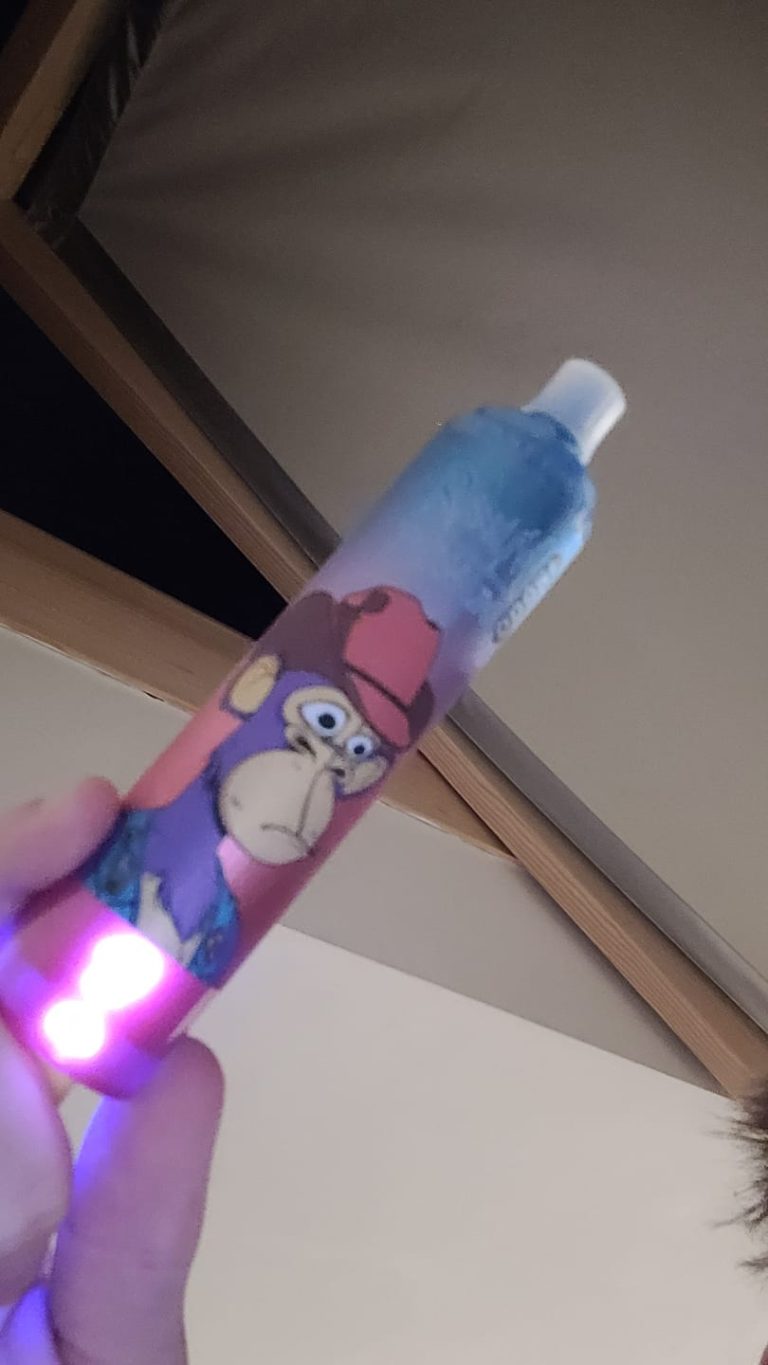 Click to view full screen Fumot Tornado 15000 - Grape Ice photo review
