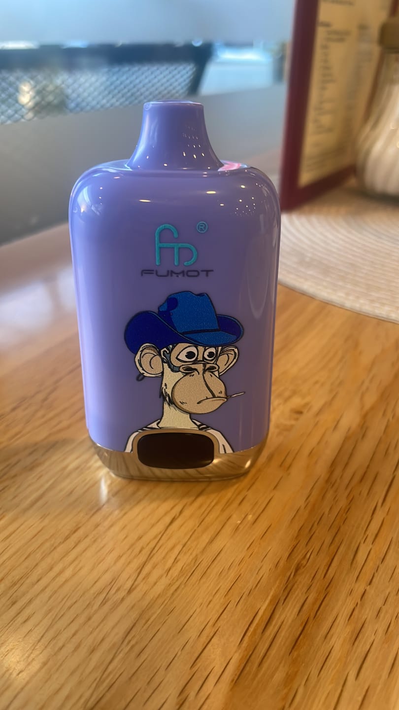 Fumot Digital Box 12000 - Blueberry On Ice photo review